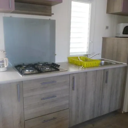 Camping L'eau Vive Campsite Dauphin