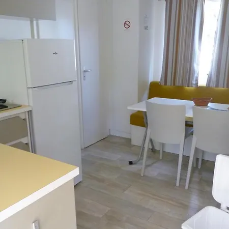 Camping L'eau Vive Camping Dauphin