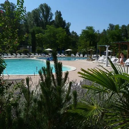 Camping L'eau Vive