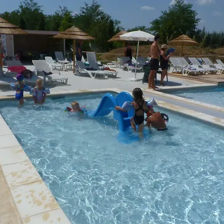 Camping L'eau Vive